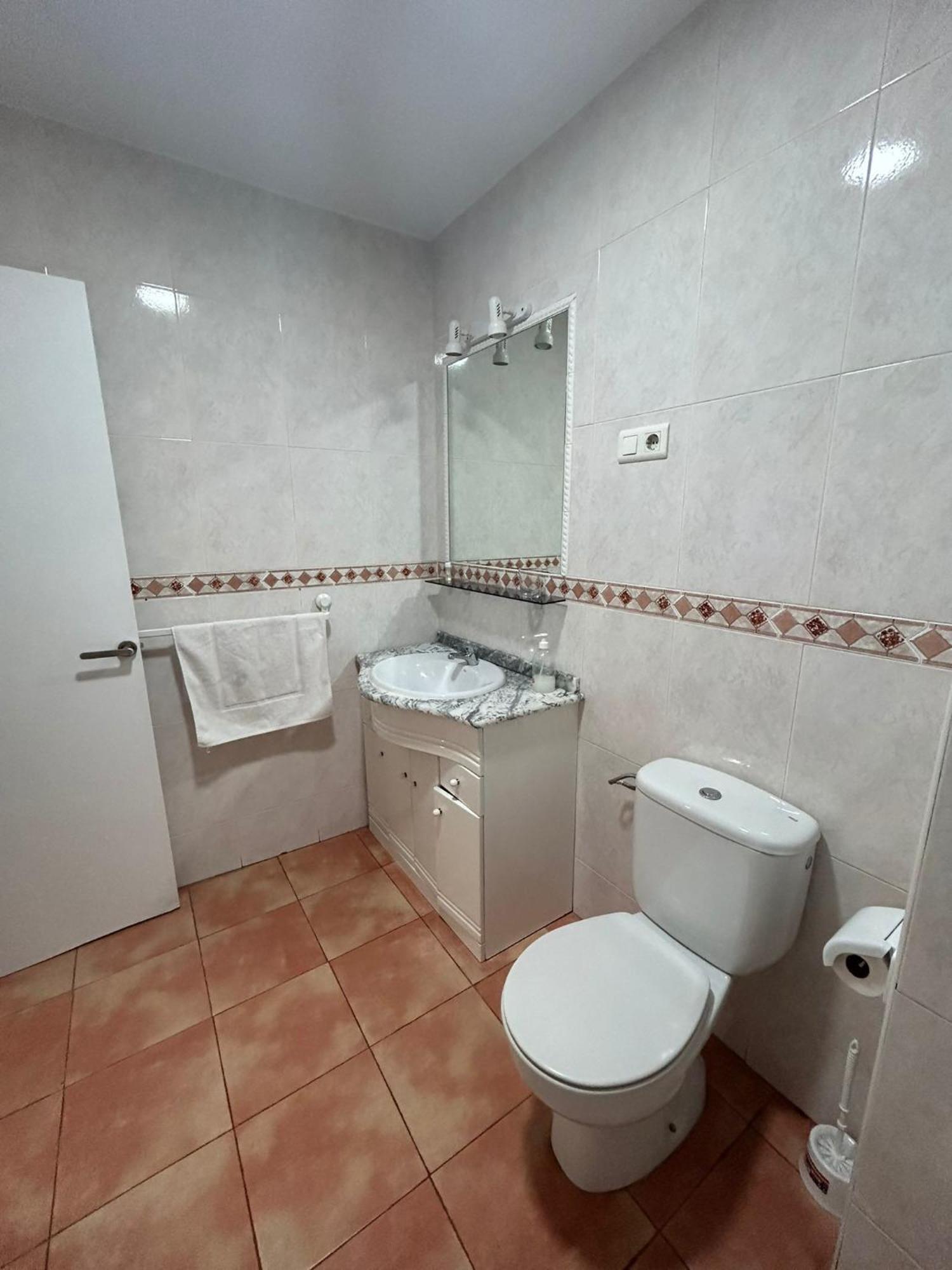 Vialia Piso Centrico Wifi Maria Zambrano Andra Apartment Malaga Bagian luar foto