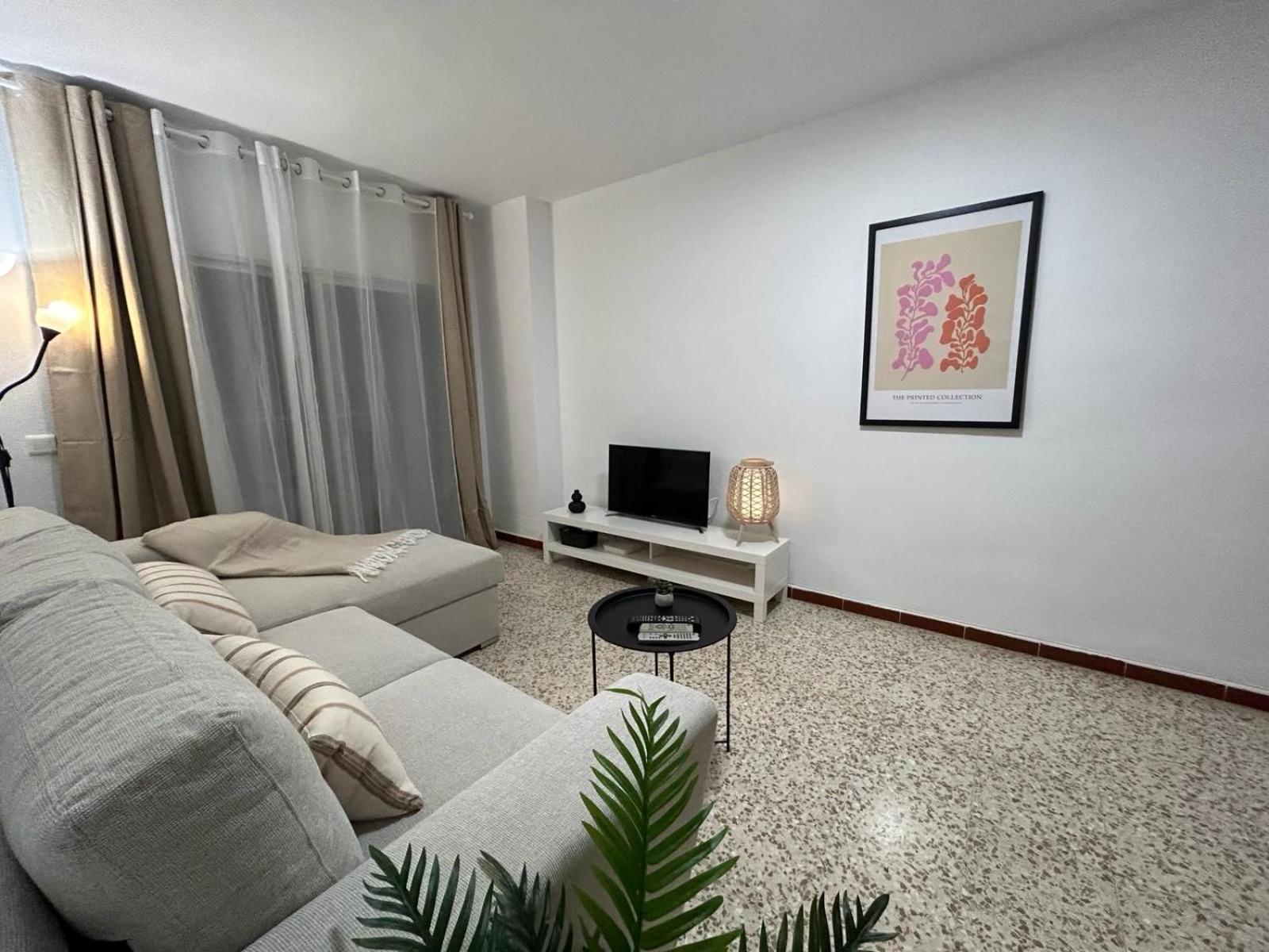 Vialia Piso Centrico Wifi Maria Zambrano Andra Apartment Malaga Bagian luar foto